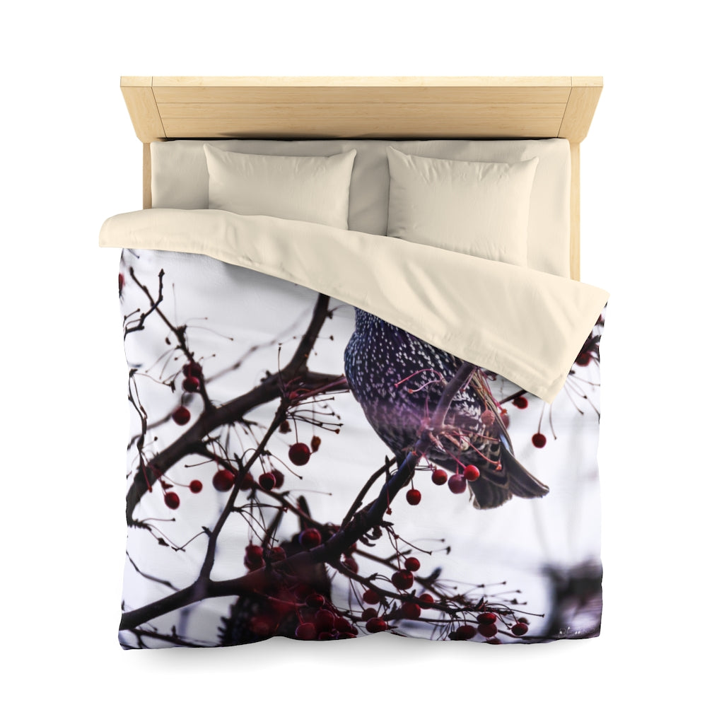 Startling Starling Duvet Cover