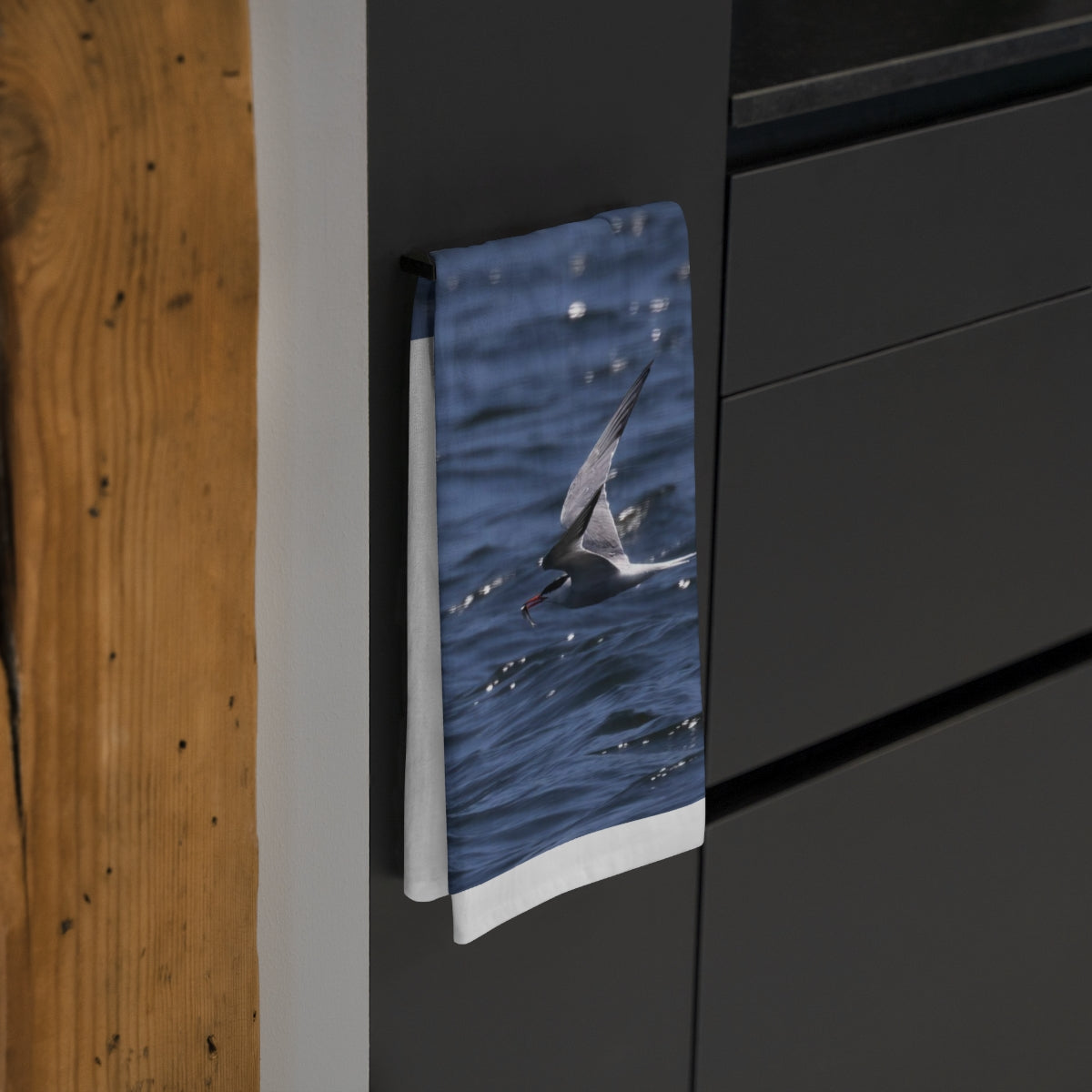 Tern with Dinner-in-Beak Kitchen/Tea Towel